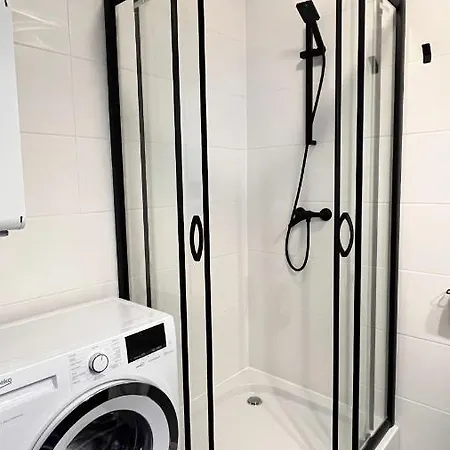 Z Widokiem Na Spodek