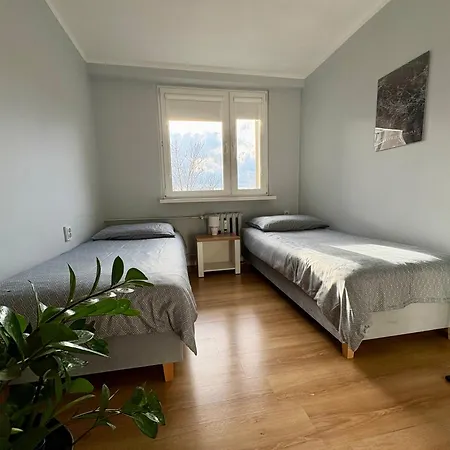 Z Widokiem Na Spodek شقة